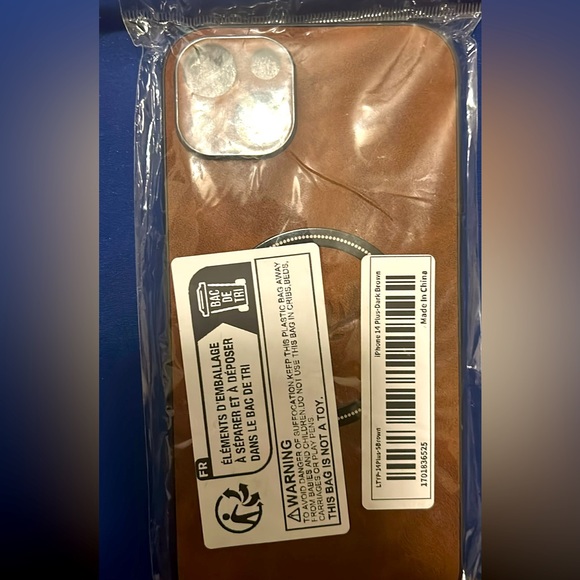 MagSafe IPhone 14 Plus Dark Brown Phone Case! Brand new! - Picture 2 of 4